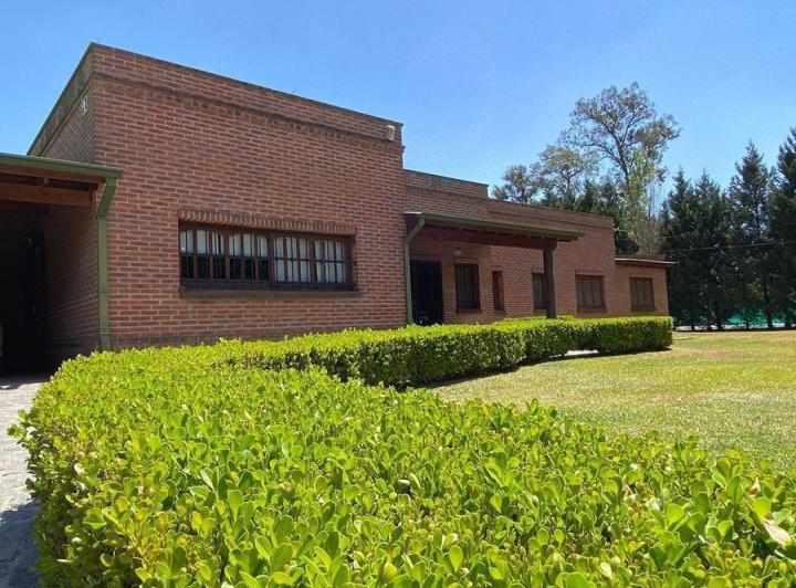 Casa · 462m² · 3 Dormitorios · 4 Cocheras