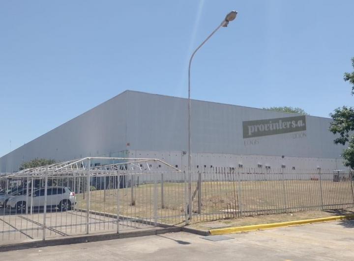 Depósito · 8000m² · 5 Cocheras
