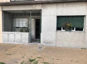 PH de 3 ambientes, Tres de Febrero · PH de 3 Ambientes C/patio P. Baja Frente - Venta C/renta - Ramos Mejia