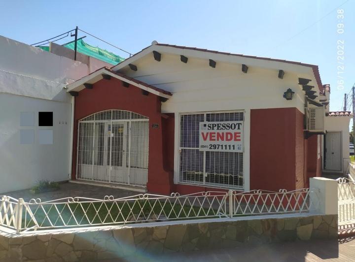 Casa · 136m² · 3 Ambientes · 1 Cochera