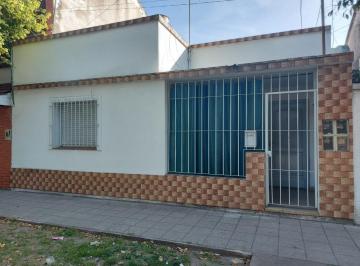 PH · 1m² · 3 Ambientes · Venta PH Al Frente Totalmente Independiente 2 Dorm., Pirovano 270 - Temperley