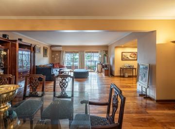 Departamento de 5 ambientes, Colegiales · Venta Piso 5 Amb + Dependencia en Barrio de Colegiales! Oportunidad!