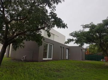 Casa · 250m² · 6 Ambientes · 2 Cocheras · Casa en Venta en Nordelta, Los Lagos