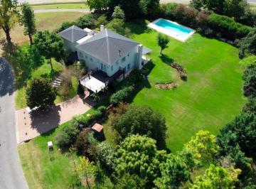 Casa de 5 ambientes, Pilar · Excelente Casa de Buena Construcción en La Pionera. Opción Sumar 1979 M!
