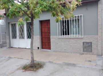 Casa · 120m² · 5 Ambientes · 1 Cochera · Casa - Capital