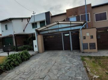Imagen1 · Duplex 3 Ambientes en Dos Plantas con Patio, Impecable Estado, Los Pinares