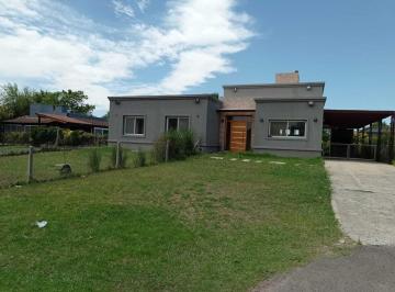 Casa · 130m² · 4 Ambientes · 2 Cocheras · Casa en Venta en La Cuesta, Pilar, G. B. a. Zona Norte