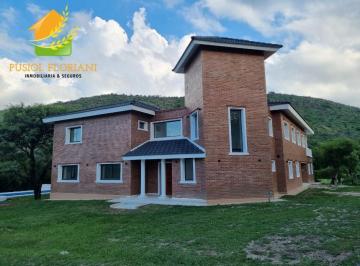 Casa de 13 ambientes, Alta Gracia · Casa en Venta en Potrerillo de Larreta. Entrega Us 300.000 Saldo del 50% Financiado en Cuotas