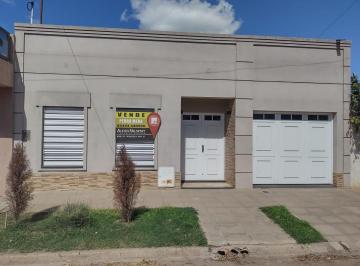 Casa · 100m² · 3 Ambientes · Casa a La Venta Gualeguay