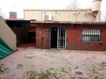 Departamento · 150m² · 3 Ambientes · 1 Cochera · Casa - Adrogue