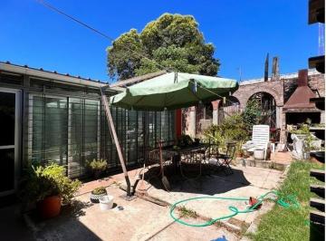 Casa · 238m² · 5 Ambientes · Casa - Brazo Oriental
