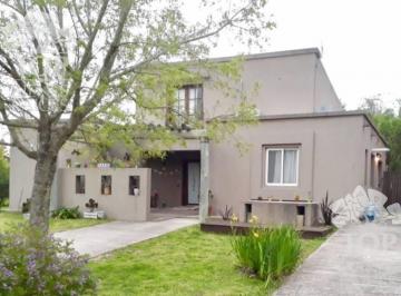 Casa · 180ha · 4 Dormitorios · 2 Cocheras · Casa en Venta Ubicado en San Isidro Labrador, Villanueva, Tigre