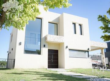 Casa · 191m² · 3 Ambientes · Casa en Venta en Acacias Blancas, Maquinista Savio, Escobar