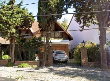 Casa · 501m² · 5 Ambientes · Casa 5 Amb. con Jardín - Piscina - Quincho en Martínez