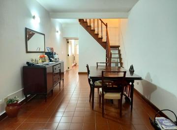 PH de 3 ambientes, Morón · Excelente Duplex Ubicado en Zona Residencial de Castelar Sur