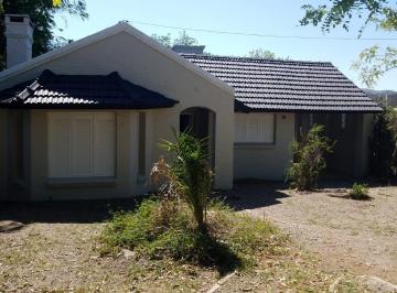 Casa de 9 ambientes, La Falda · Casa en Venta en La Falda, Barrio Residencial Villa El Dominador