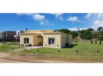 DEI-DEI-663_2 · Casa en Venta 3 Dorm. en Costa Esmeralda Barrio Golf Barrio Privado
