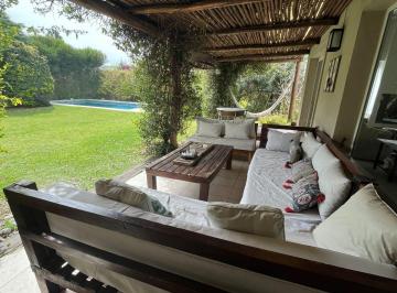Casa de 6 ambientes, Tigre · Alquiler Temporal Enero 2027 con Año Nuevo! 4 Dorm. (1 en Planta Baja)