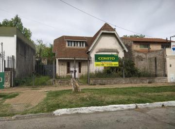 Casa · 170m² · 4 Ambientes · 8 Cocheras · Casa - Lomas de Zamora Oeste