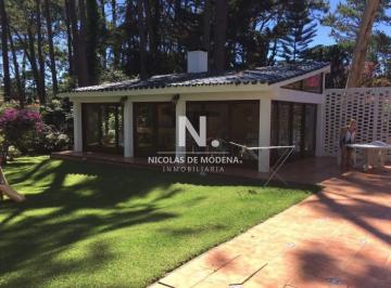 Foto1 · Casa en Playa Mansa en Venta, a m del Mar, Excelente Construccion