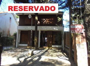 DIT-DIT-5720_2 · Propiedad Reservada Casa 3 Dorm.. | La Rioja 4069