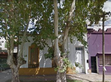 Casa · 150m² · 4 Ambientes · En Venta | Hermosa Propiedad en Pleno Centro de Moreno - Ideal Inversores - Opcion de Compra Junto a