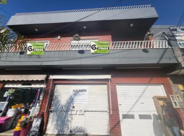 Casa · 5 Ambientes · En Venta | Oportunidad! Importante Propiedad en Moreno con 2 Locales en Planta Baja