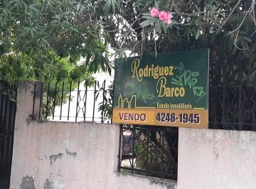 Casa de 3 ambientes, Lomas de Zamora · Lomas de Zamora Arana Guiri 300 Porx. Juan Xxiii. - Casa + Cochera + Fondo