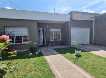 Casa · 120m² · 3 Ambientes · 2 Cocheras · Casa - Villa La Florida