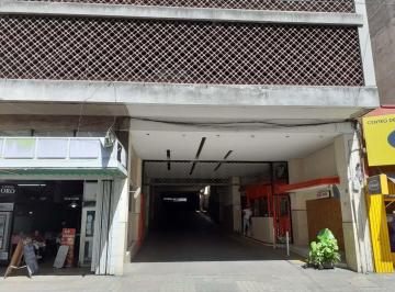 Garage · Cochera Amplia en Edificio "Gran Garaje Tucuman"