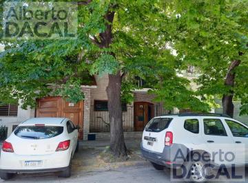 Casa · 262m² · 8 Ambientes · 1 Cochera · Casa - La Plata