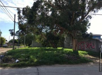 Terreno · 276m² · Venta Lote en Esquina en Barrio Los Pinares