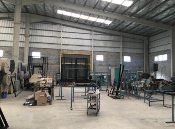 Bodega-Galpón · 850m² · Venta Impecable Galpón en Zona Industrial