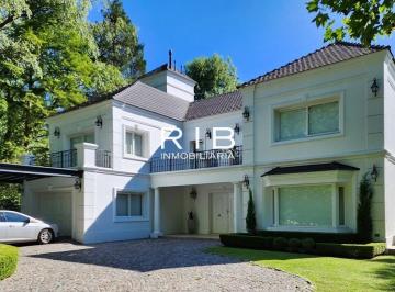 Casa de 10 ambientes, Pilar · Impecable Propiedad Francesa Sobre 1250 m²