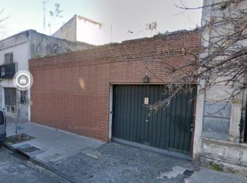 Bodega-Galpón , Boedo · Galpon /deposito /garage. Zona Boedo. Todos Destino