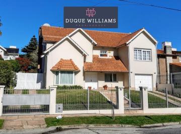 Imagen1 · Residencia en Los Troncos con Cuatro Dorm.