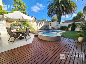 Casa · 290m² · 5 Ambientes · 2 Cocheras · Casa - Mar del Plata