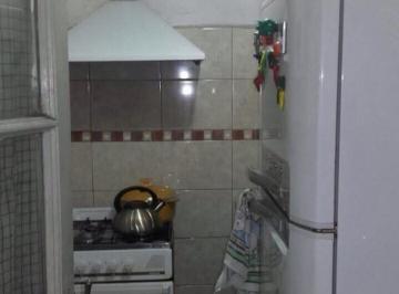 PH de 3 ambientes, Constitución · PH 3 Ambientes en 1er Piso con Patio!