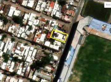 Casa · 580m² · 3 Dormitorios · 1 Cochera · Casa Alberdi - Cordoba Capital - Oportunidad de Inversión