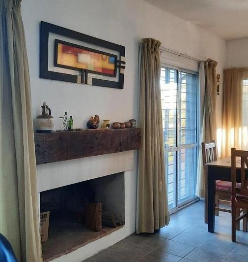 Casa · 130m² · 3 Ambientes · 4 Cocheras