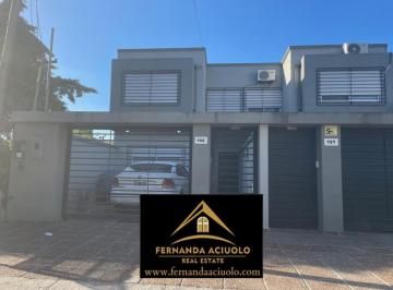 Casa · 140m² · 5 Ambientes · 1 Cochera · Muy Lindo Duplex en Venta en Canning