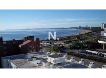Foto1 · Venta Apartamento de 2 Dorm. en Playa Mansa, a 2 Cuadras del Mar!