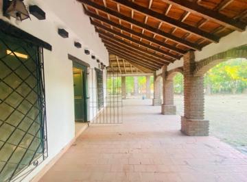 Quinta vacacional de 6 ambientes, Arroyo Leyes · Casa Quinta en Arroyo Leyes Sobre Ruta