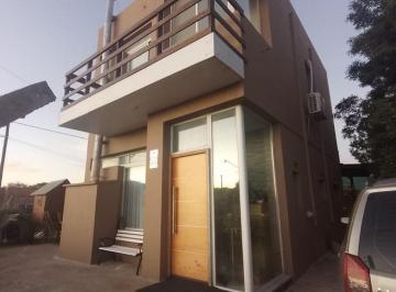Casa · 90m² · 3 Ambientes · Casa - Frente Mar