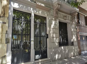 Frente · Reservado! Hermoso PH 5 Amb. con Entrada Independiente! Sin Expensas! Solo Comercial