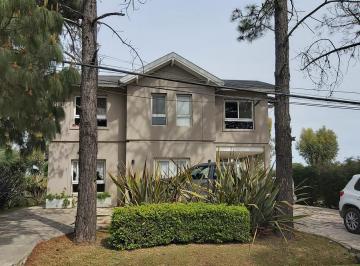 Casa de 5 ambientes, Esteban Echeverría · Fantástica Casa en Alquiler por Dos Años - Disponible a Partir de Junio 2025