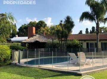 Quinta vacacional de 4 ambientes, Ezeiza · Quinta en Venta - Acepta Depto en Capital en Parte de Pago.