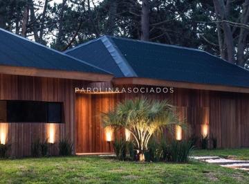 Foto1 · Hermosa Casa en Venta con 4 Dorm. en Pinar del Faro, Punta del Este.