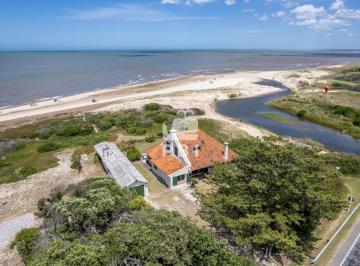 Foto1 · Casa en Primera Línea Al Mar - Ref: Pbi1129