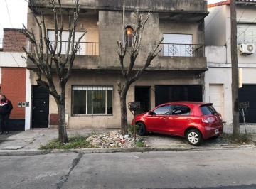 PH · 60m² · 4 Ambientes · 1 Cochera · PH a Reciclar con Cochera y Terraza - Wilde